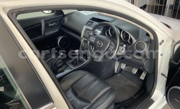 Nunua Ilio tumika Mazda 3 White Gari ndani ya Big Bend nchini Lubombo Nunua Ilio tumika Mazda 3 White Gari ndani ya Big Bend nchini Lubombo