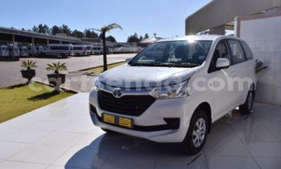 Acheter Occasion Voiture Toyota Avanza Blanc à Ezulwini, Hhohho