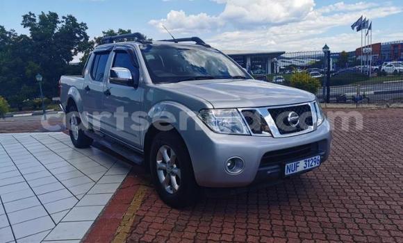 Nunua Ilio tumika Nissan Navara Silver Gari ndani ya Manzini nchini Manzini