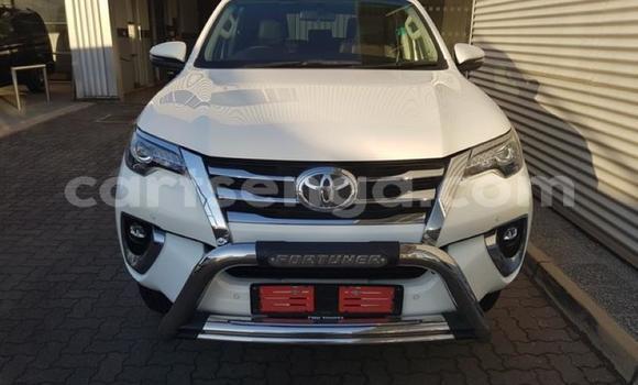 Buy Used Toyota Hilux White Car in Manzini in Manzini Buy Used Toyota Hilux White Car in Manzini in Manzini
