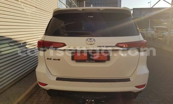 Buy Used Toyota Hilux White Car in Manzini in Manzini Buy Used Toyota Hilux White Car in Manzini in Manzini