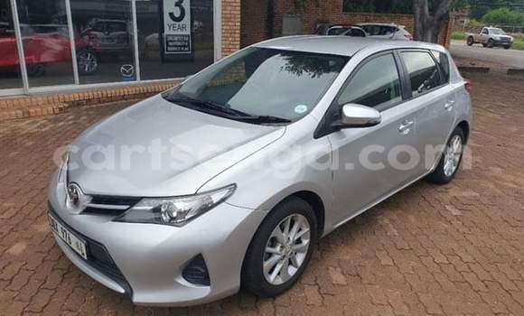 Nunua Ilio tumika Toyota Auris Silver Gari ndani ya Mbabane nchini Manzini Nunua Ilio tumika Toyota Auris Silver Gari ndani ya Mbabane nchini Manzini