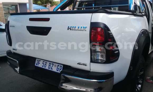 Acheter Occasion Voiture Toyota Hilux Blanc à Manzini, Manzini Acheter Occasion Voiture Toyota Hilux Blanc à Manzini, Manzini