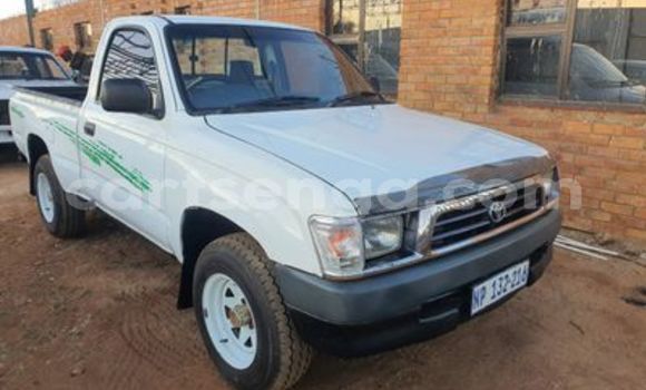 Acheter Occasion Voiture Toyota Hilux Blanc à Bulembu, Hhohho Acheter Occasion Voiture Toyota Hilux Blanc à Bulembu, Hhohho