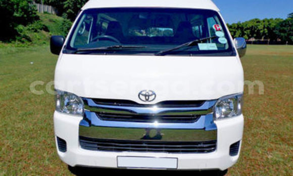 Acheter Occasion Voiture Toyota Hiace Blanc à Ezulwini, Hhohho Acheter Occasion Voiture Toyota Hiace Blanc à Ezulwini, Hhohho