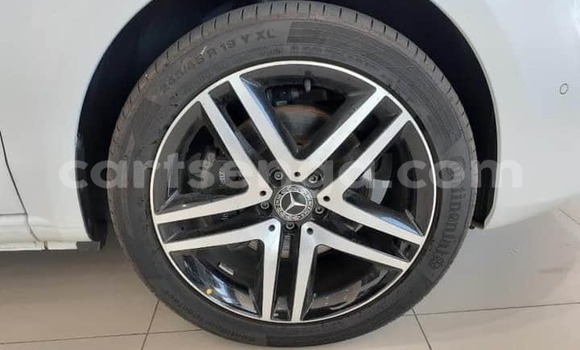 Acheter Occasion Voiture Mercedes‒Benz Viano Blanc à Manzini, Manzini Acheter Occasion Voiture Mercedes‒Benz Viano Blanc à Manzini, Manzini