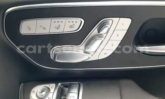 Acheter Occasion Voiture Mercedes‒Benz Viano Blanc à Mbabane, Manzini Acheter Occasion Voiture Mercedes‒Benz Viano Blanc à Mbabane, Manzini