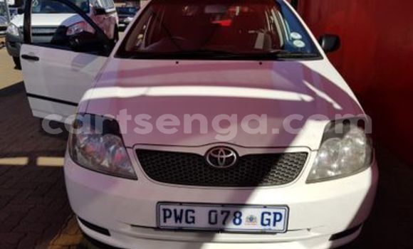 Nunua Ilio tumika Toyota Runx White Gari ndani ya Manzini nchini Manzini Nunua Ilio tumika Toyota Runx White Gari ndani ya Manzini nchini Manzini