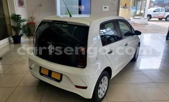 Buy Used Volkswagen Golf White Car in Manzini in Manzini Buy Used Volkswagen Golf White Car in Manzini in Manzini