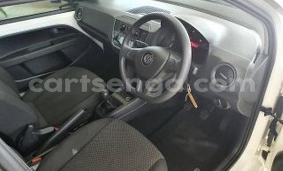 Buy Used Volkswagen Golf White Car in Manzini in Manzini Buy Used Volkswagen Golf White Car in Manzini in Manzini