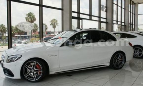 Acheter Occasion Voiture Mercedes‒Benz C-klasse AMG Blanc à Ezulwini, Hhohho Acheter Occasion Voiture Mercedes‒Benz C-klasse AMG Blanc à Ezulwini, Hhohho