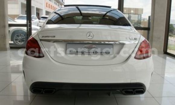 Acheter Occasion Voiture Mercedes‒Benz C-klasse AMG Blanc à Ezulwini, Hhohho Acheter Occasion Voiture Mercedes‒Benz C-klasse AMG Blanc à Ezulwini, Hhohho