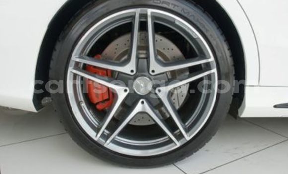 Acheter Occasion Voiture Mercedes‒Benz C-klasse AMG Blanc à Ezulwini, Hhohho Acheter Occasion Voiture Mercedes‒Benz C-klasse AMG Blanc à Ezulwini, Hhohho