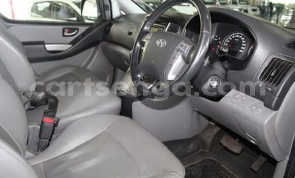 Acheter Occasion Voiture Hyundai H1 Blanc à Hluti, Shiselweni District Acheter Occasion Voiture Hyundai H1 Blanc à Hluti, Shiselweni District