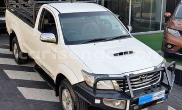 Buy Used Toyota Hilux White Car in Big Bend in Lubombo District