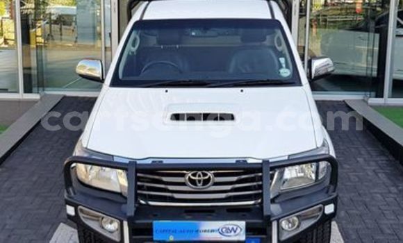 Acheter Occasion Voiture Toyota Hilux Blanc à Big Bend, Lubombo District Acheter Occasion Voiture Toyota Hilux Blanc à Big Bend, Lubombo District