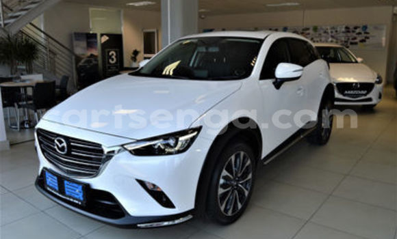Nunua Ilio tumika Mazda CX-3 White Gari ndani ya Ezulwini nchini Hhohho Nunua Ilio tumika Mazda CX-3 White Gari ndani ya Ezulwini nchini Hhohho