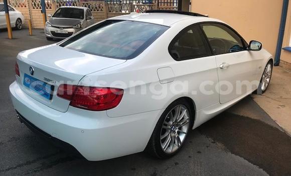 Acheter Occasion Voiture BMW M3 Blanc à Ezulwini, Hhohho Acheter Occasion Voiture BMW M3 Blanc à Ezulwini, Hhohho