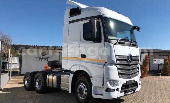 Buy Used Mercedes‒Benz 2644 White Truck in Big Bend in Lubombo Buy Used Mercedes‒Benz 2644 White Truck in Big Bend in Lubombo