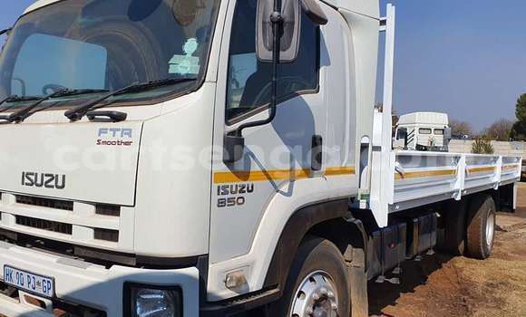 Acheter Occasion Utilitaire Isuzu FTR 850 Blanc à Ezulwini, Hhohho Acheter Occasion Utilitaire Isuzu FTR 850 Blanc à Ezulwini, Hhohho