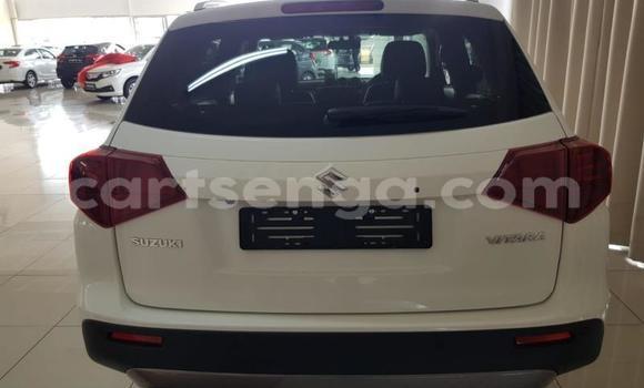 Nunua Ilio tumika Suzuki Vitara White Gari ndani ya Ezulwini nchini Hhohho Nunua Ilio tumika Suzuki Vitara White Gari ndani ya Ezulwini nchini Hhohho