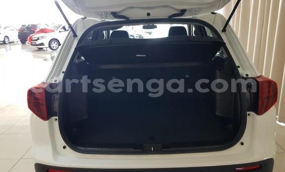 Nunua Ilio tumika Suzuki Vitara White Gari ndani ya Ezulwini nchini Hhohho Nunua Ilio tumika Suzuki Vitara White Gari ndani ya Ezulwini nchini Hhohho