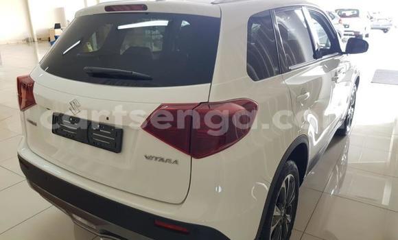 Nunua Ilio tumika Suzuki Vitara White Gari ndani ya Ezulwini nchini Hhohho Nunua Ilio tumika Suzuki Vitara White Gari ndani ya Ezulwini nchini Hhohho