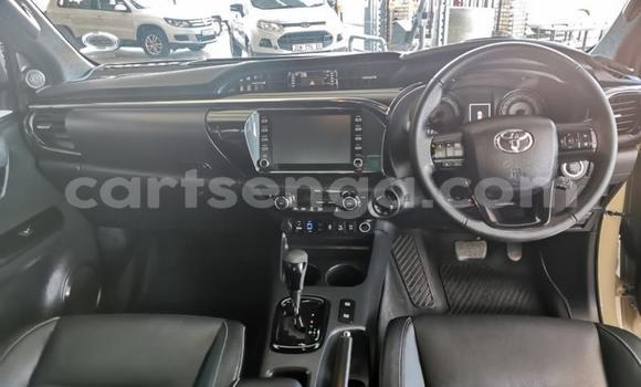 Nunua Ilio tumika Toyota Hilux Beige Gari ndani ya Hlatikulu nchini Wilaya ya Shiselweni Nunua Ilio tumika Toyota Hilux Beige Gari ndani ya Hlatikulu nchini Wilaya ya Shiselweni
