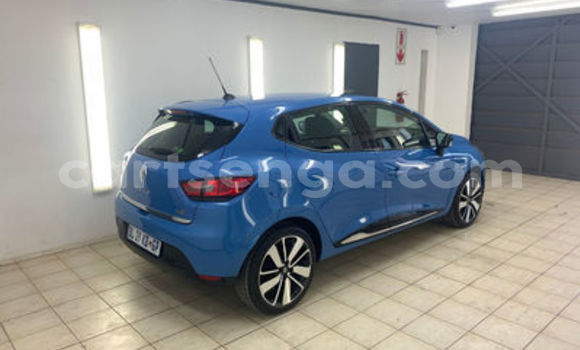 Buy Used Renault Clio Blue Car in Ezulwini in Hhohho Buy Used Renault Clio Blue Car in Ezulwini in Hhohho