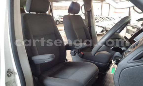 Nunua Ilio tumika Volkswagen Karmann-Ghia White Gari ndani ya Ezulwini nchini Hhohho Nunua Ilio tumika Volkswagen Karmann-Ghia White Gari ndani ya Ezulwini nchini Hhohho