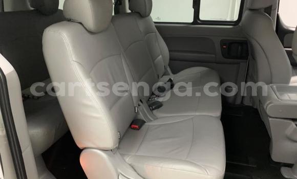 Nunua Ilio tumika Hyundai H1 White Gari ndani ya Ezulwini nchini Hhohho Nunua Ilio tumika Hyundai H1 White Gari ndani ya Ezulwini nchini Hhohho