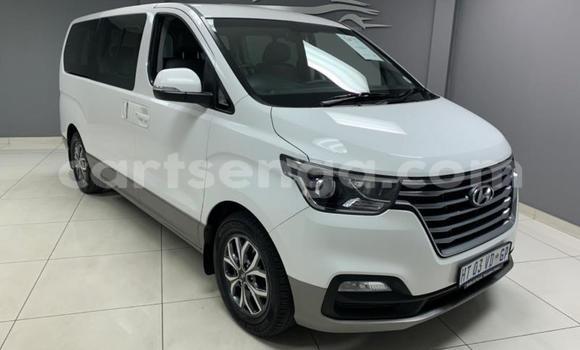 Nunua Ilio tumika Hyundai H1 White Gari ndani ya Ezulwini nchini Hhohho Nunua Ilio tumika Hyundai H1 White Gari ndani ya Ezulwini nchini Hhohho