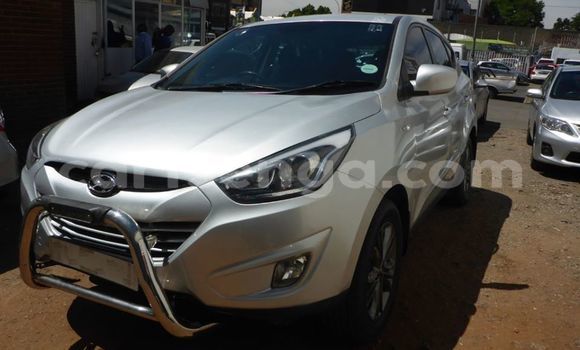 Nunua Ilio tumika Hyundai ix35 Silver Gari ndani ya Ngomane nchini Wilaya ya Lubombo Nunua Ilio tumika Hyundai ix35 Silver Gari ndani ya Ngomane nchini Wilaya ya Lubombo