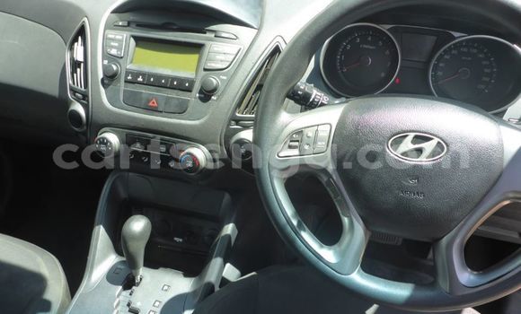 Nunua Ilio tumika Hyundai ix35 Silver Gari ndani ya Ngomane nchini Wilaya ya Lubombo Nunua Ilio tumika Hyundai ix35 Silver Gari ndani ya Ngomane nchini Wilaya ya Lubombo