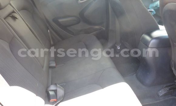 Nunua Ilio tumika Hyundai ix35 Silver Gari ndani ya Ngomane nchini Wilaya ya Lubombo Nunua Ilio tumika Hyundai ix35 Silver Gari ndani ya Ngomane nchini Wilaya ya Lubombo