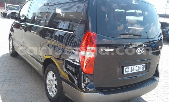 Acheter Occasion Voiture Hyundai H1 Noir à Mbabane, Manzini Acheter Occasion Voiture Hyundai H1 Noir à Mbabane, Manzini