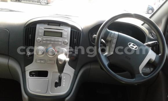 Acheter Occasion Voiture Hyundai H1 Noir à Mbabane, Manzini Acheter Occasion Voiture Hyundai H1 Noir à Mbabane, Manzini