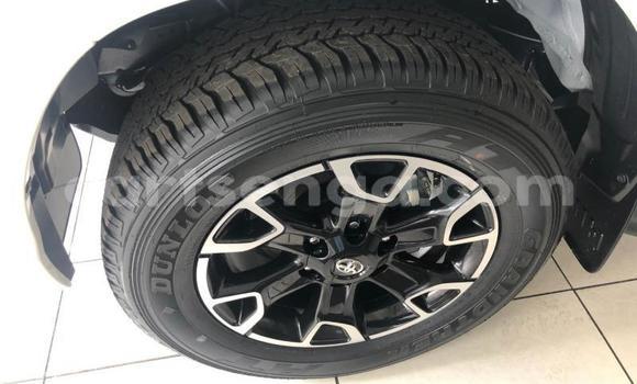 Nunua Ilio tumika Toyota Hilux White Gari ndani ya Ezulwini nchini Hhohho Nunua Ilio tumika Toyota Hilux White Gari ndani ya Ezulwini nchini Hhohho