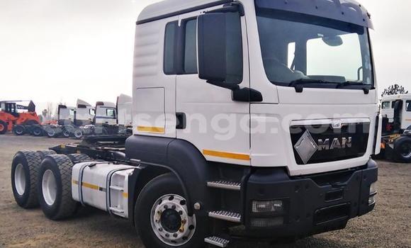 Nunua Ilio tumika Man Silent White Lori ndani ya Ezulwini nchini Hhohho Nunua Ilio tumika Man Silent White Lori ndani ya Ezulwini nchini Hhohho