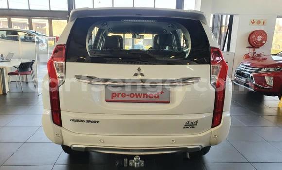 Acheter Occasion Voiture Mitsubishi Pajero Blanc à Ezulwini, Hhohho Acheter Occasion Voiture Mitsubishi Pajero Blanc à Ezulwini, Hhohho