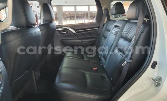 Acheter Occasion Voiture Mitsubishi Pajero Blanc à Ezulwini, Hhohho Acheter Occasion Voiture Mitsubishi Pajero Blanc à Ezulwini, Hhohho
