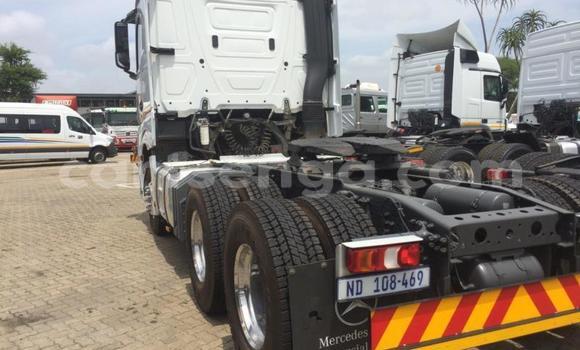 Nunua Ilio tumika Mercedes‒Benz A-klasse AMG White Gari ndani ya Ezulwini nchini Hhohho Nunua Ilio tumika Mercedes‒Benz A-klasse AMG White Gari ndani ya Ezulwini nchini Hhohho