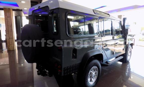 Buy Used Land Rover Defender Green Car in Ezulwini in Hhohho Buy Used Land Rover Defender Green Car in Ezulwini in Hhohho