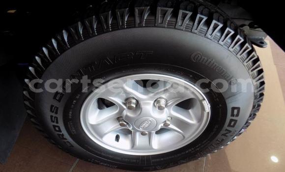 Buy Used Land Rover Defender Green Car in Ezulwini in Hhohho Buy Used Land Rover Defender Green Car in Ezulwini in Hhohho