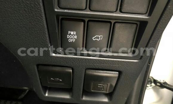 Acheter Occasion Voiture Toyota Fortuner Blanc à Ezulwini, Hhohho Acheter Occasion Voiture Toyota Fortuner Blanc à Ezulwini, Hhohho