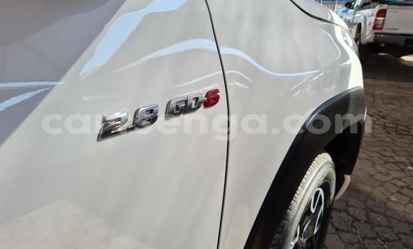 Buy Used Toyota Hilux White Car in Ezulwini in Hhohho Buy Used Toyota Hilux White Car in Ezulwini in Hhohho