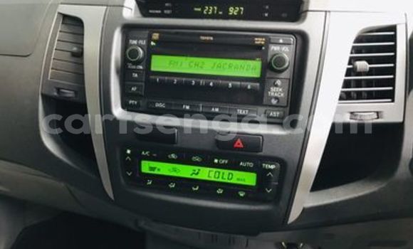 Nunua Ilio tumika Toyota Hilux White Gari ndani ya Ezulwini nchini Hhohho Nunua Ilio tumika Toyota Hilux White Gari ndani ya Ezulwini nchini Hhohho