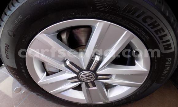 Buy Used Volkswagen Caravelle White Car in Ezulwini in Hhohho Buy Used Volkswagen Caravelle White Car in Ezulwini in Hhohho