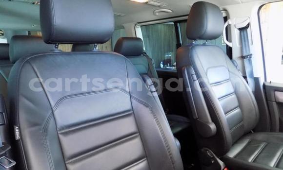 Buy Used Volkswagen Caravelle White Car in Ezulwini in Hhohho Buy Used Volkswagen Caravelle White Car in Ezulwini in Hhohho
