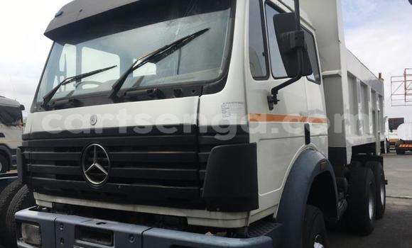 Nunua Ilio tumika Mercedes‒Benz 1117 White Lori ndani ya Manzini nchini Manzini Nunua Ilio tumika Mercedes‒Benz 1117 White Lori ndani ya Manzini nchini Manzini